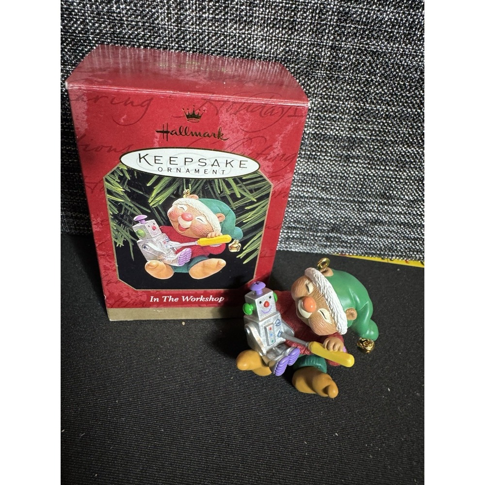 HALLMARK 1999 "IN THE WORKSHOP"  KEEPSAKE ORNAMENT (NIB)